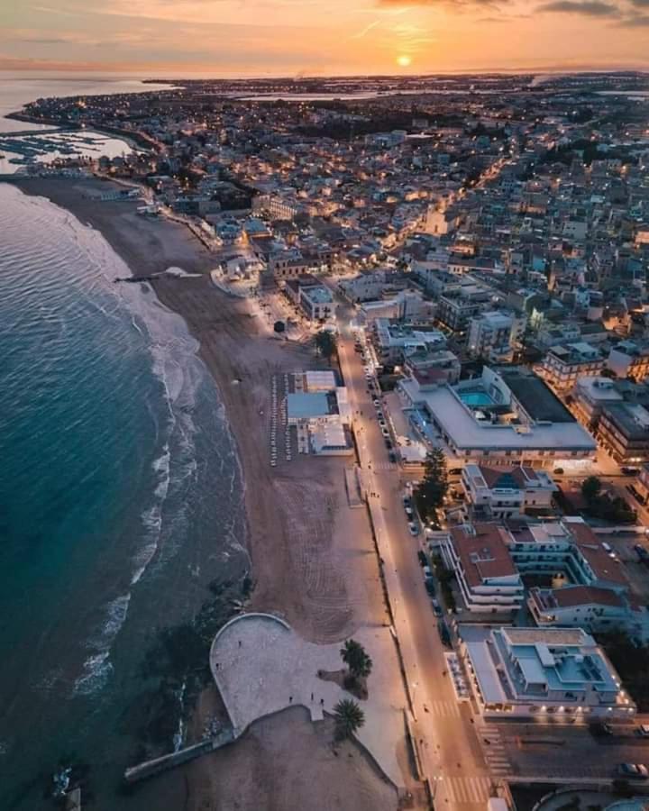 Molo Di Levante - Rent Apartment Marina di Ragusa Dış mekan fotoğraf