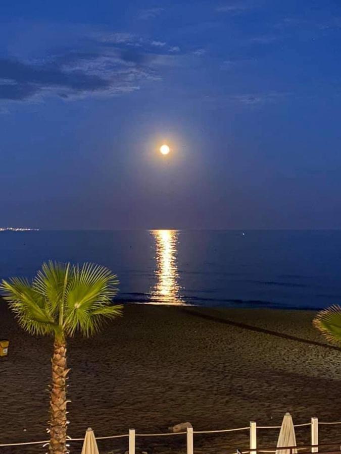 Molo Di Levante - Rent Apartment Marina di Ragusa Dış mekan fotoğraf
