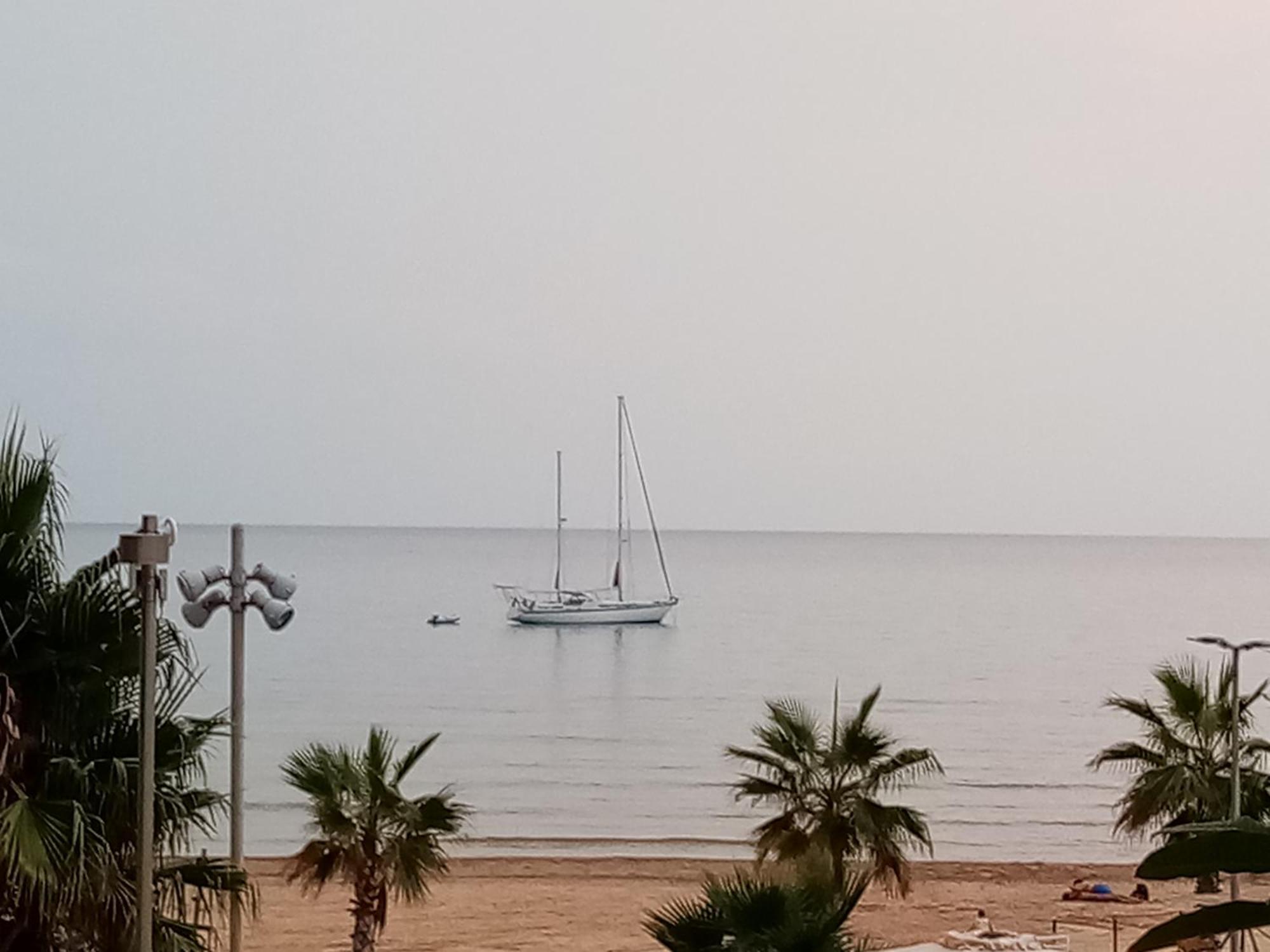 Molo Di Levante - Rent Apartment Marina di Ragusa Dış mekan fotoğraf