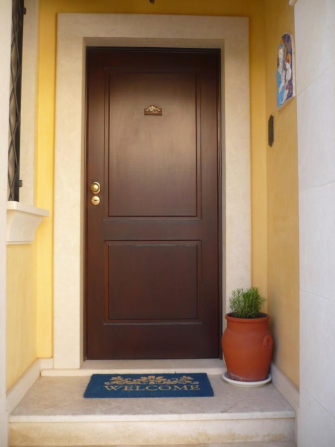 Molo Di Levante - Rent Apartment Marina di Ragusa Dış mekan fotoğraf